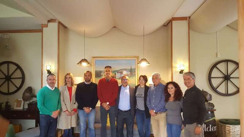 Imagen de los integrantes del acuerdo (Foto TA)